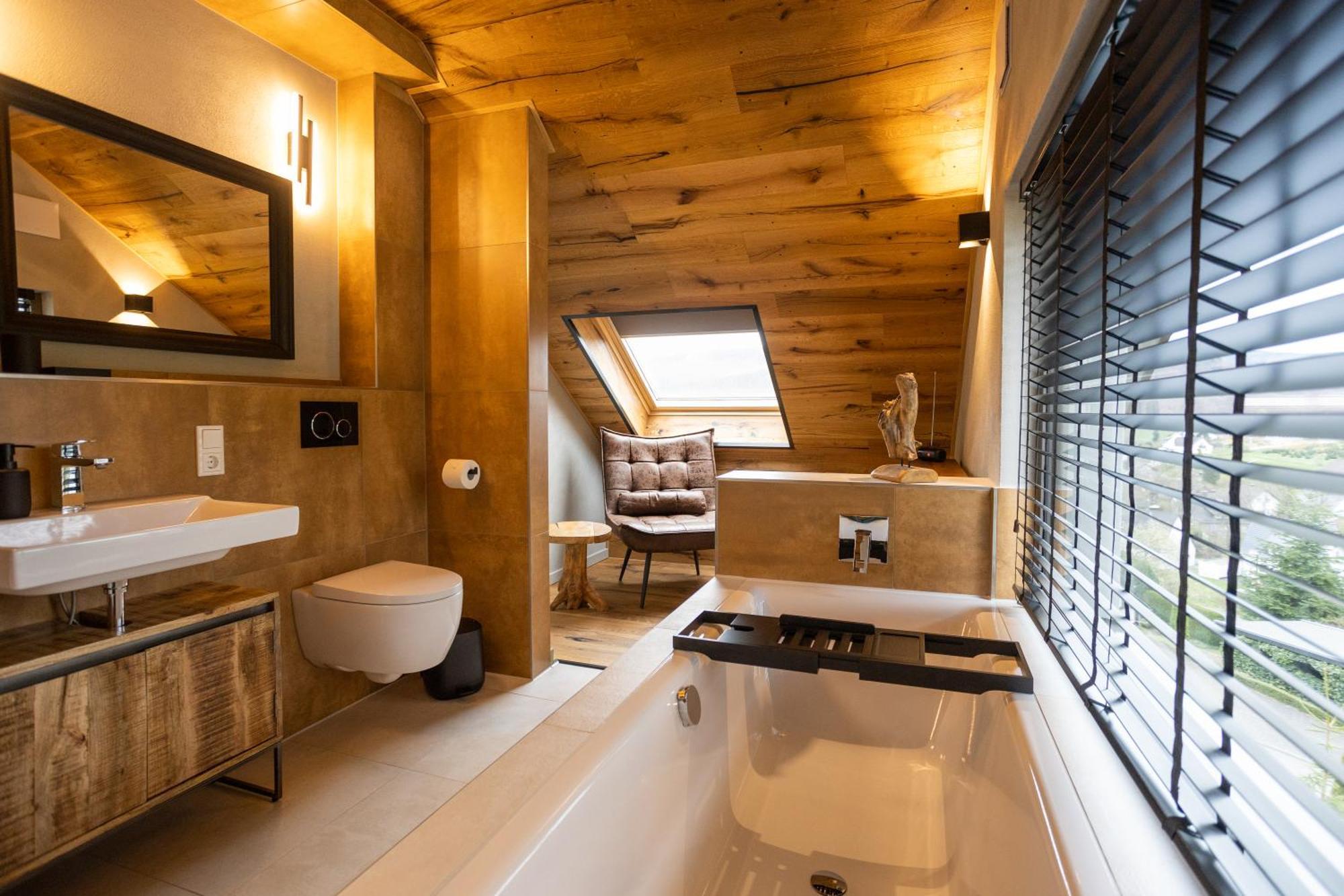 Sauerland Chalets - "Die Chalets Herzenssache" Вінтерберг Екстер'єр фото