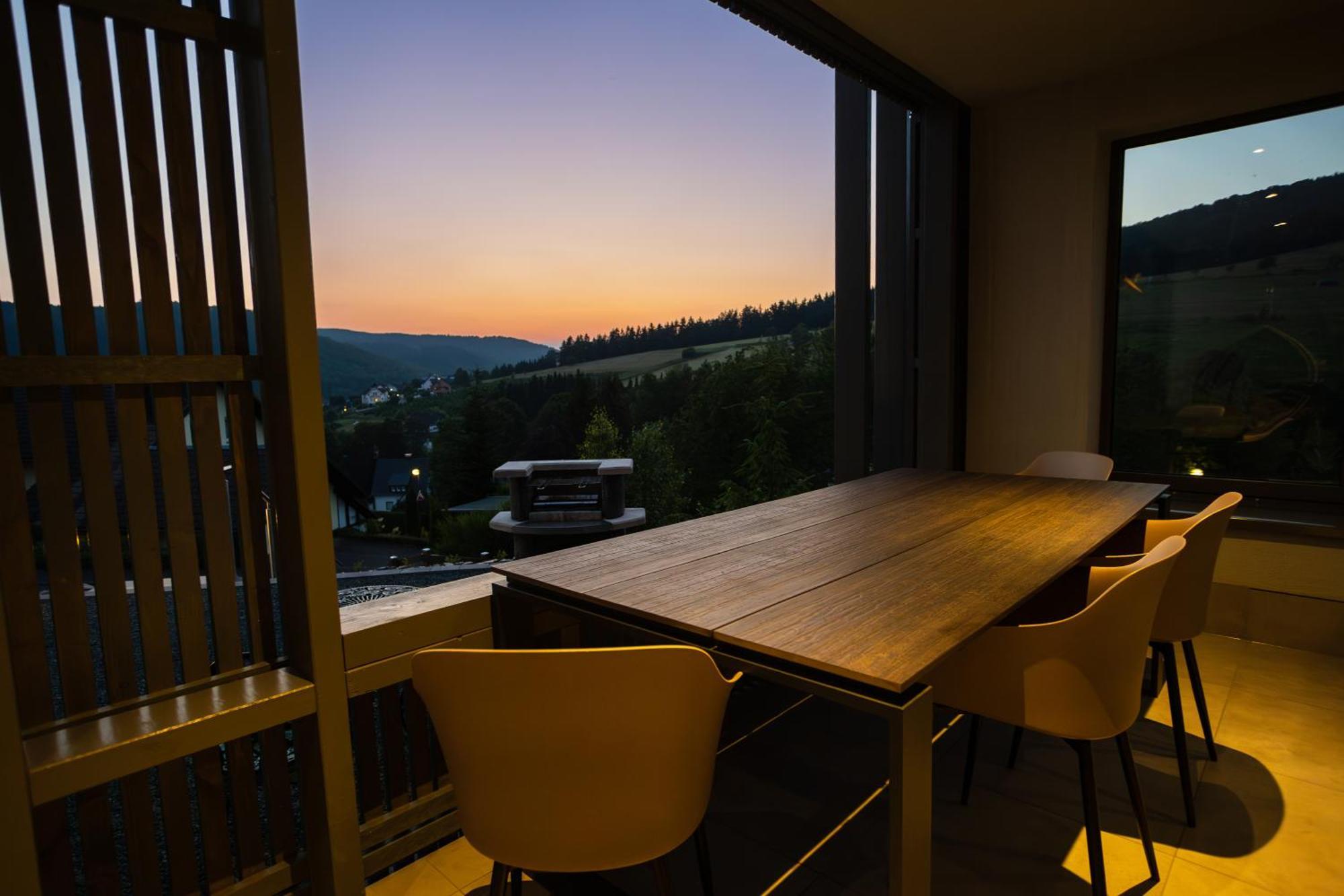 Sauerland Chalets - "Die Chalets Herzenssache" Вінтерберг Екстер'єр фото